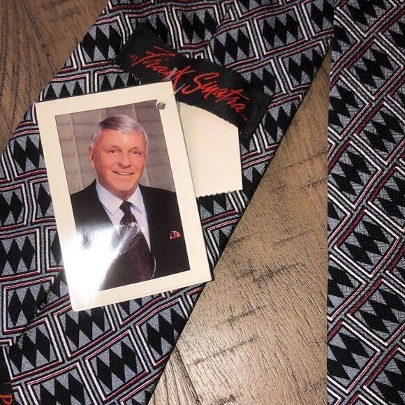 Luck 🍀 be a Lady NWT RARE Frank Sinatra Presidential Silk Tie Ole Blue Eyes 👀 - Picture 14 of 17